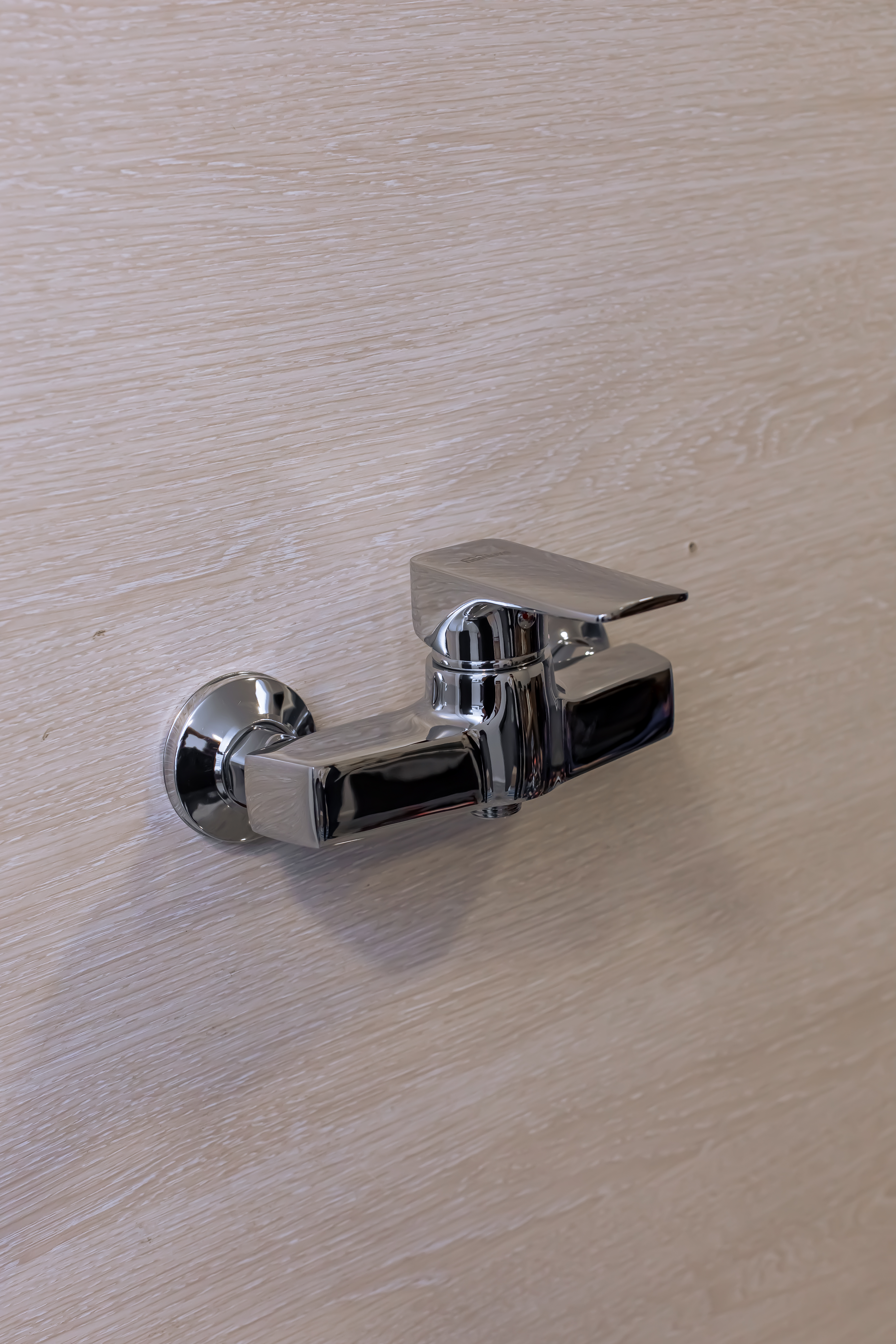 Gigeynik duş simesiteli