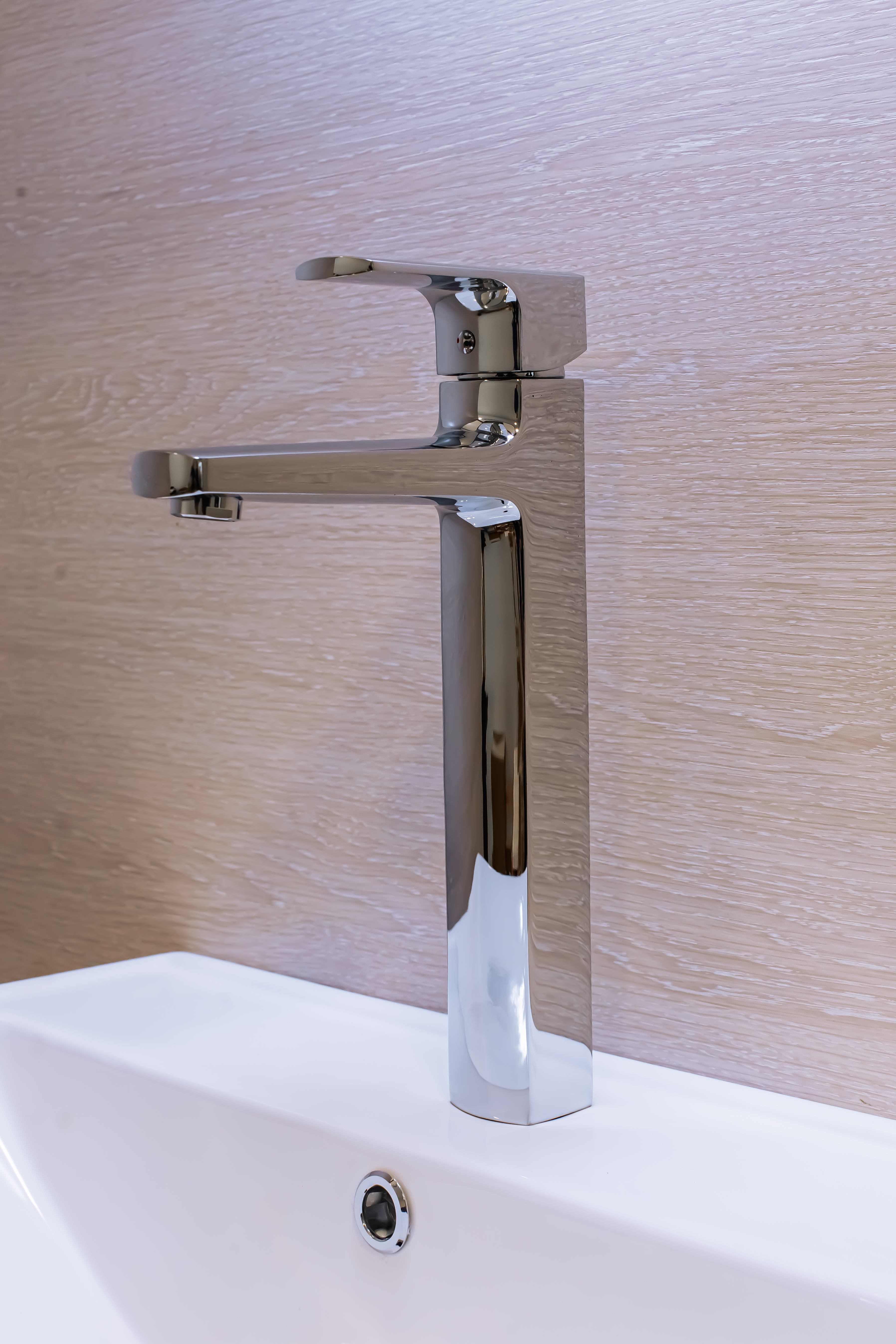 Lavabo simesiteli (hündür)