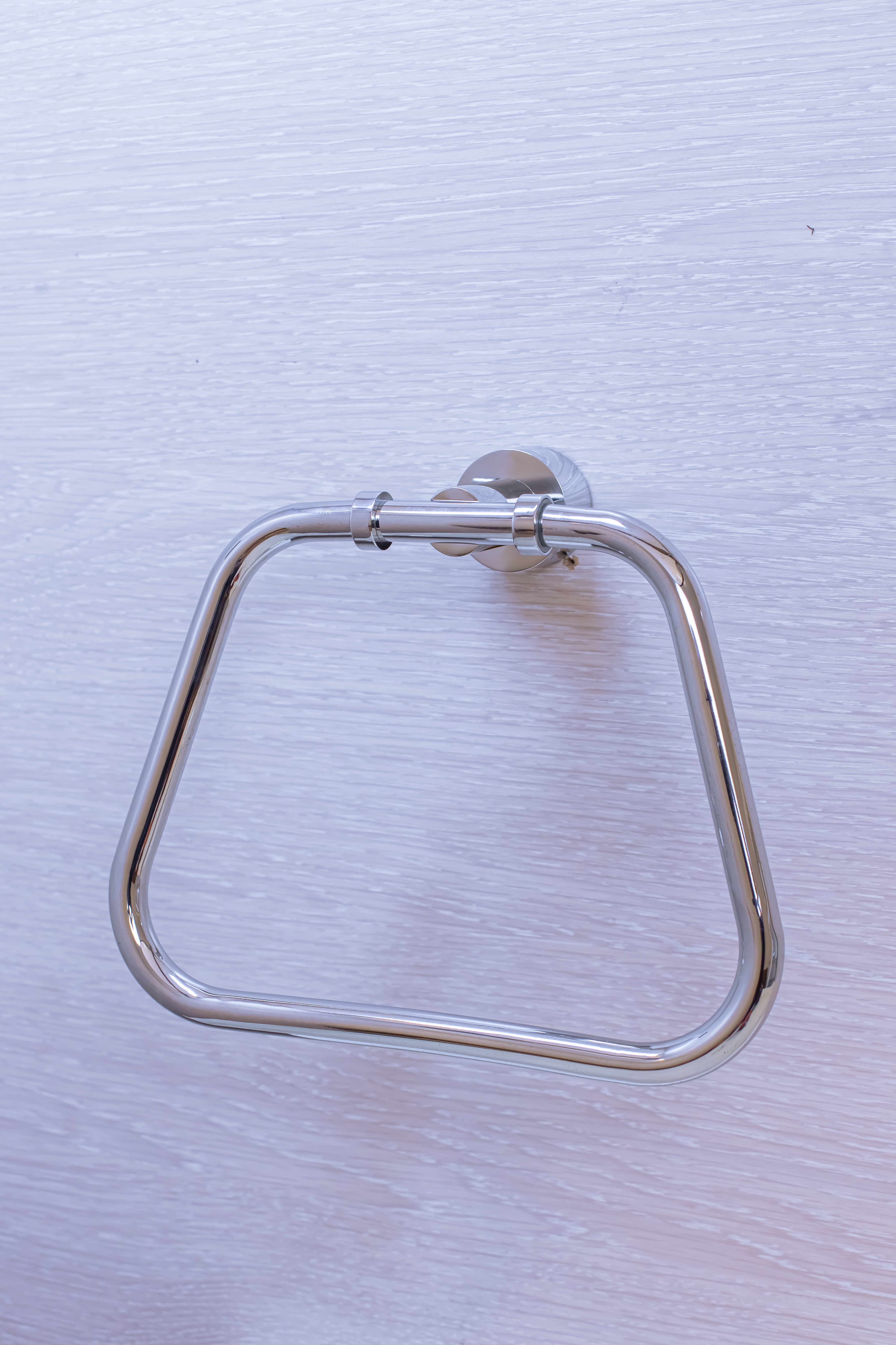 Oval dəsmal asılan