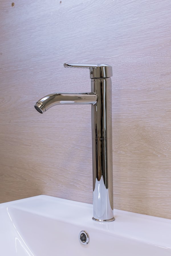 Lavabo simesiteli (hündür)