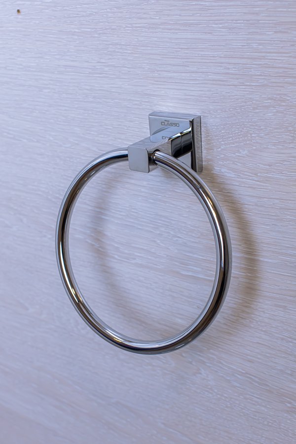 Oval dəsmal asılan