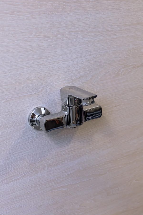 Gigeynik duş smesiteli